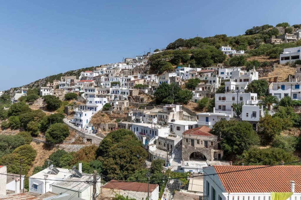 Vila Δροσιά Koronos Exteriér fotografie